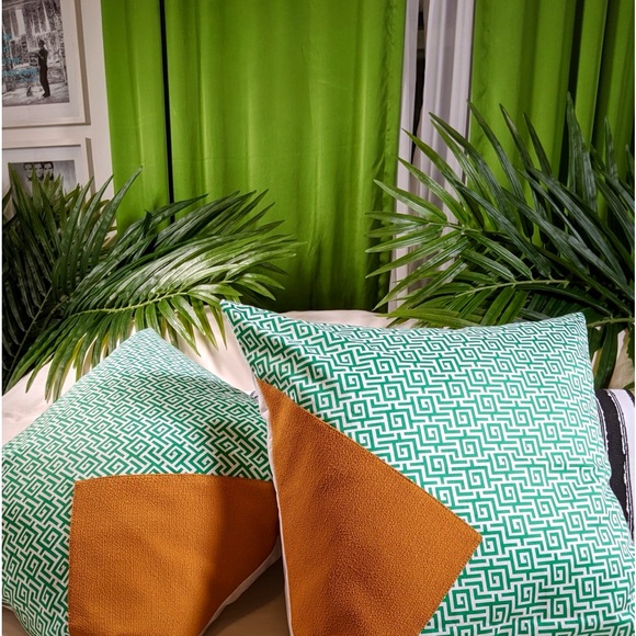 Set of 2_ Pillow case Covers - Picture 2 of 12